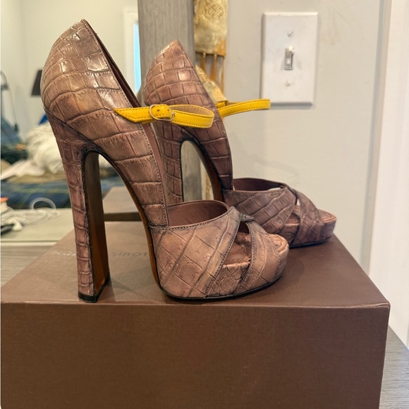 Louis Vuitton Fall 2013 Crocodile High Heel Sandal - Picture 5 of 5